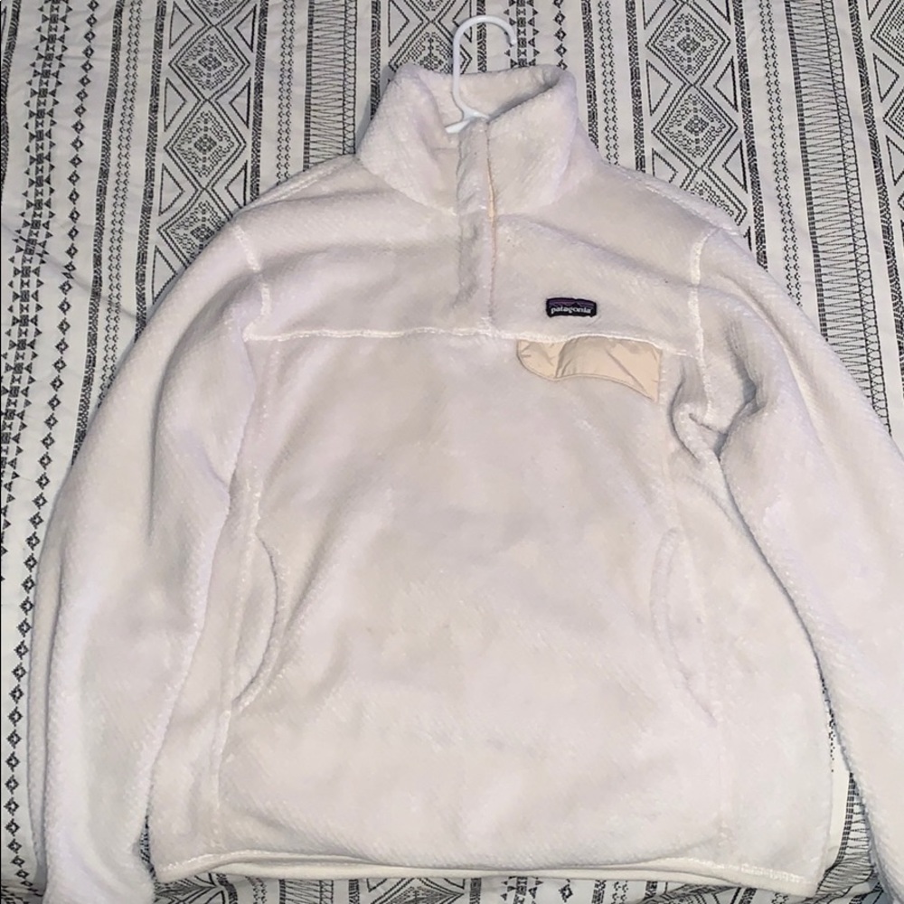 Patagonia pullover!